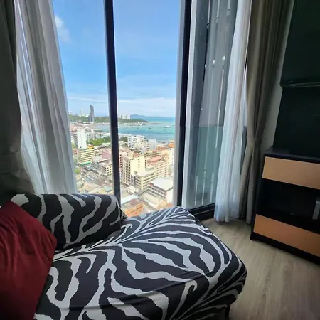 24a网红无边泳池edge豪华单卧室套房 海滩3分钟 Apartment