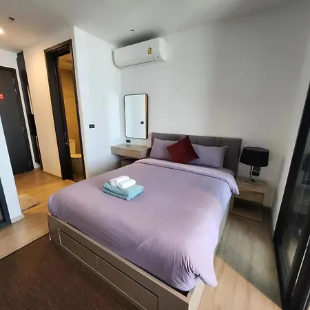 Apartment 24a网红无边泳池edge豪华单卧室套房 海滩3分钟