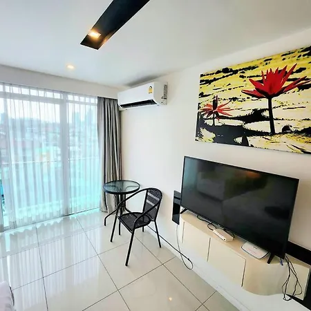 Modern In Downtown Pattaya