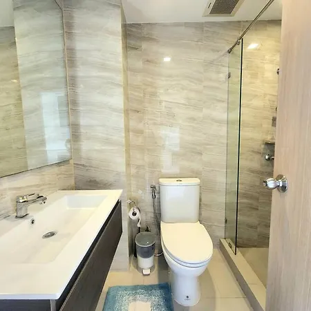 Beautiful In Town Apartment Pattaya