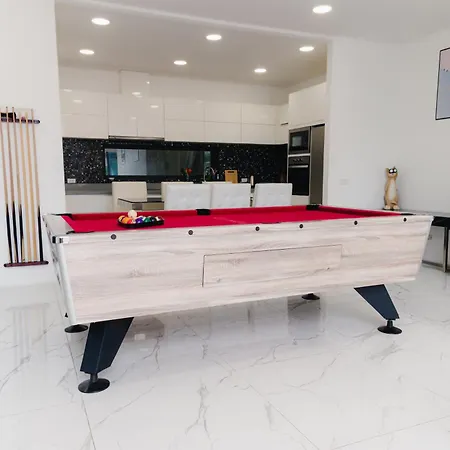 Rio Pool Holiday home