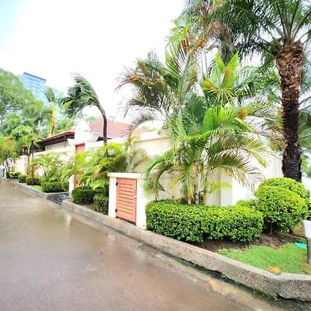 Villa Phratamnak Seaside Pool Pattaya