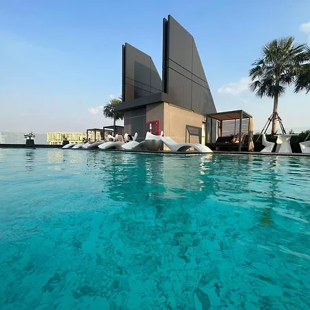 秘狗公寓arcadia Millennium Tower * Pattaya