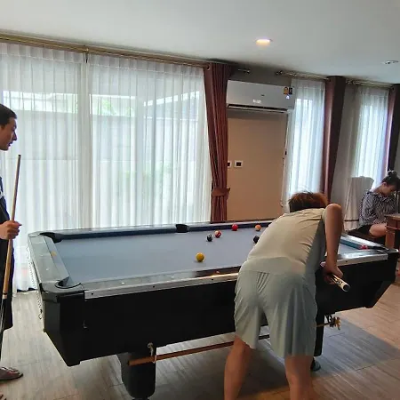 Villa Baan Natcha Pool Center *