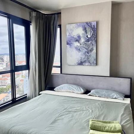 Apartment The Base Pattaya