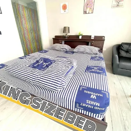 Novana - Jacuzzi - Pool - Sauna - Gym Apartment