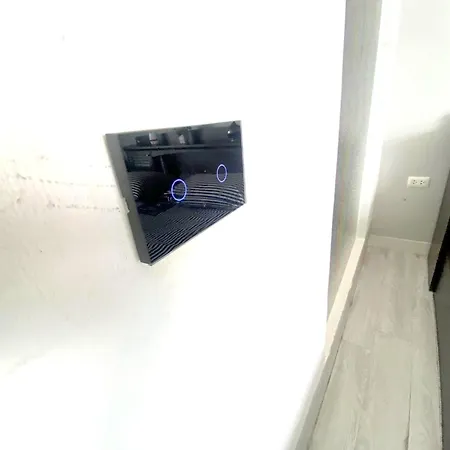 Novana - Jacuzzi - Pool - Sauna - Gym Apartment