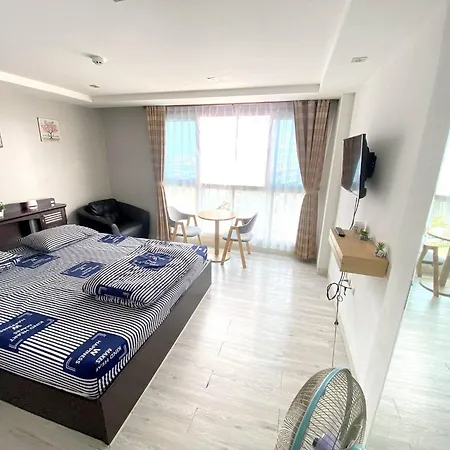 Novana - Jacuzzi - Pool - Sauna - Gym Apartment *