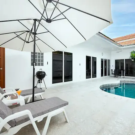 Party Pool Villa *