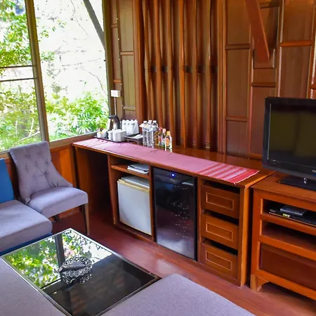 Sugar Hut & Restaurant Resort Pattaya