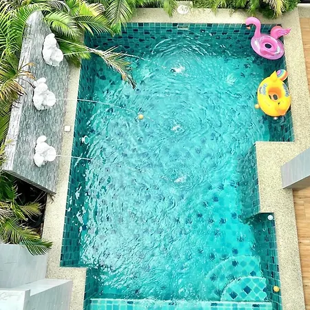 Villa H2中天海滩 风月步行街 市中心 Bbq 酒吧街 独栋别墅4卧5卫豪华装修芭提雅海天-悠舍泳池桑拿房别墅 Pattaya