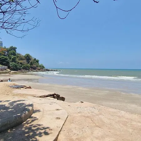 2 Bed - 2 Bath Seaview Penthouse Apartment Pattaya