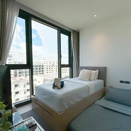 Edge Monstera Pattaya