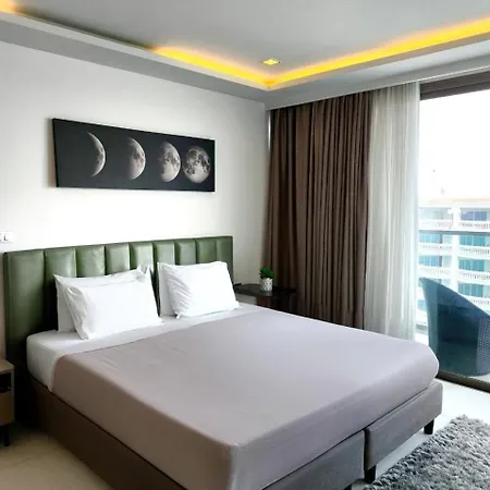 Apartment Sea View At Wong Amat Tower 3505 Pattaya