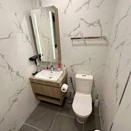 Villa Super Luxury 3 Bedroom Private Pool With Jacuzzi, Near 711, 10 Minutes To Walking Street And - Mt6