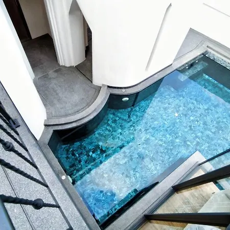 Pupae Pool Inara Pattaya