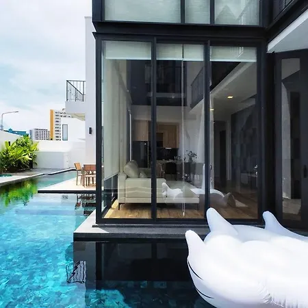 Pupae Pool Inara Pattaya