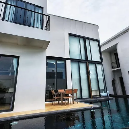 Villa Pupae Pool Inara *