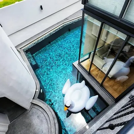 Villa Pupae Pool Inara