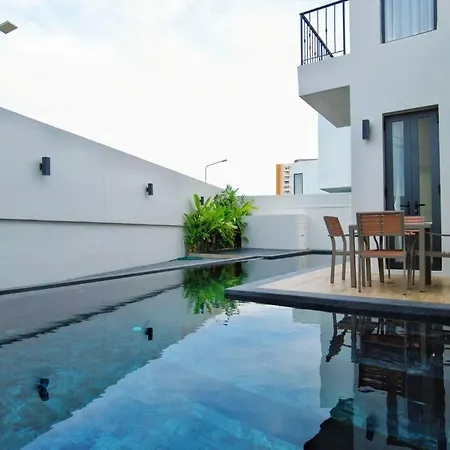 Pupae Pool Inara Villa *