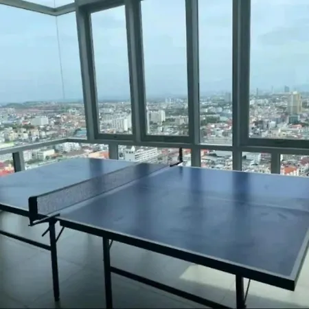 Apartment 芭提雅centric中心海高级网红无边泳池小情调一居