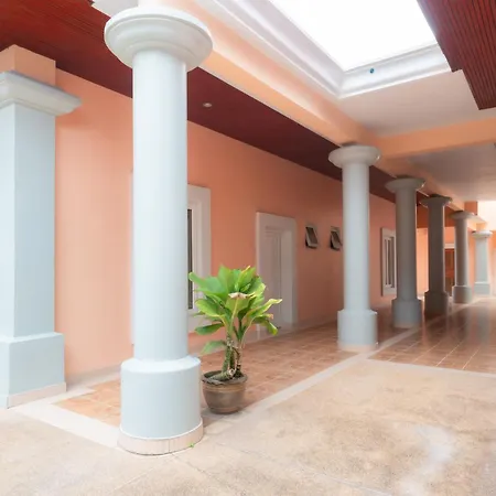 Villa 芭提雅市区近步行街1500平方6卧套房庄园别墅 Pattaya