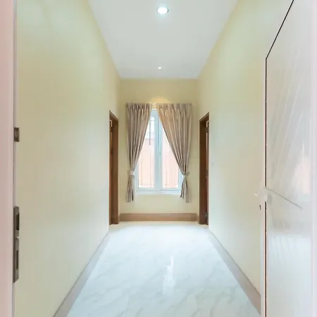 Villa 芭提雅市区近步行街1500平方6卧套房庄园别墅 Pattaya