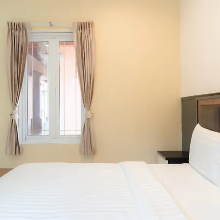 Villa 芭提雅市区近步行街1500平方6卧套房庄园别墅 Pattaya