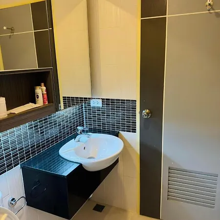 Minnie 3 Apartment *