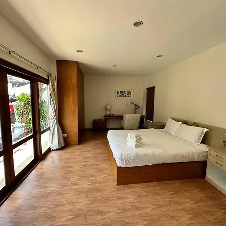 Thaiba Lipool Villa Pattaya