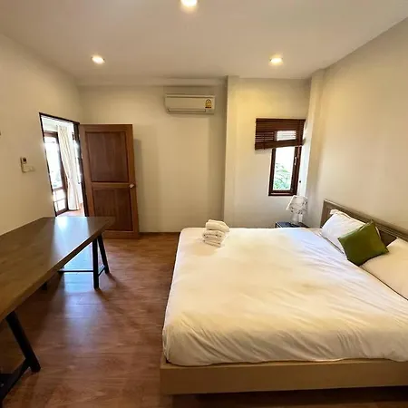 Thaiba Lipool Villa *