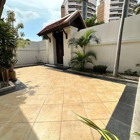 Thaiba Lipool * Pattaya
