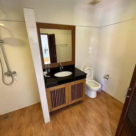 Thaiba Lipool Villa