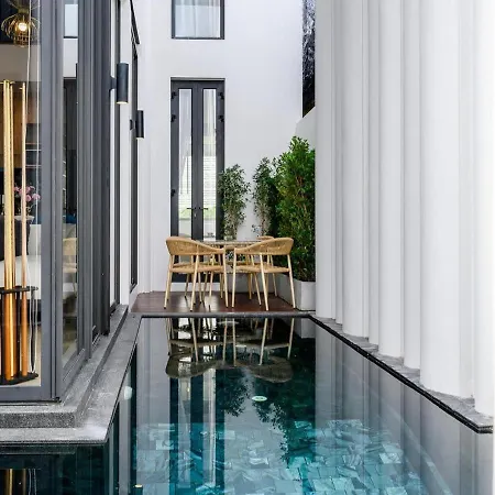 Me9 Luxury Pool Villa