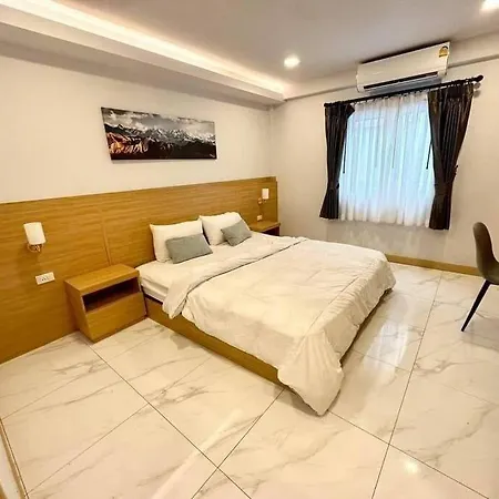 Villa Luxurious 4 Bedroom Pool Pattaya