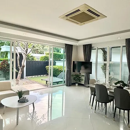 Palm Oasis Beautiful 2 Bedroom Pool Jomtien Villa Pattaya
