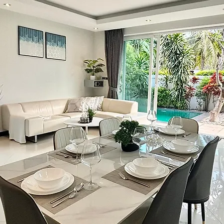 Palm Oasis Beautiful 2 Bedroom Pool Jomtien Pattaya