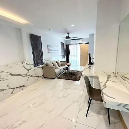 Villa Tagvilla Luxurious Pool - 04 Bedroom Pattaya