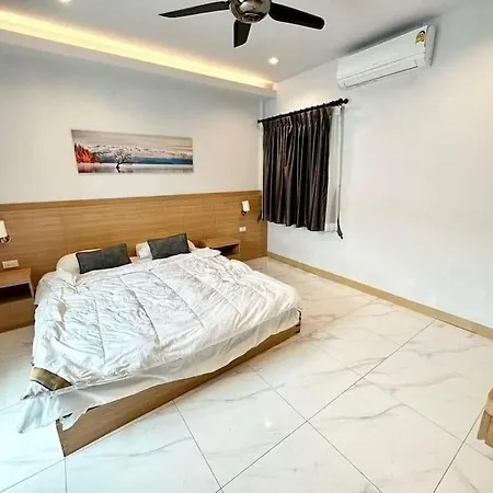 Tagvilla Luxurious Pool - 04 Bedroom Pattaya