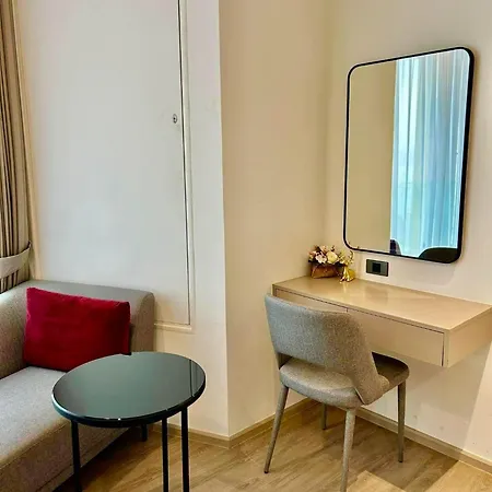 Apartment The Edge