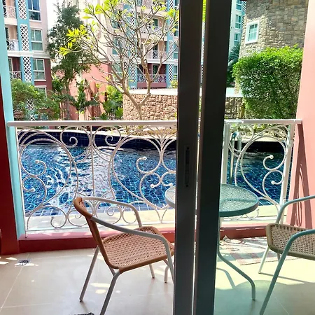 Grand Caribbean South Pool Access