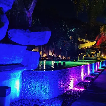 South Holiday Near Walking Street Pattaya