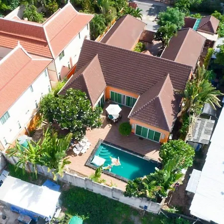 The Ace 6 Bedroom 6 Bathroom With Free Bills