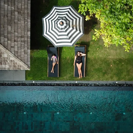 De Time - The Luxury Private Pool