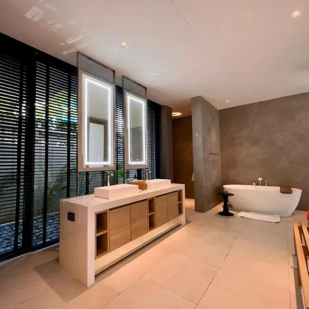 De Time - The Luxury Private Pool Guest house Pattaya