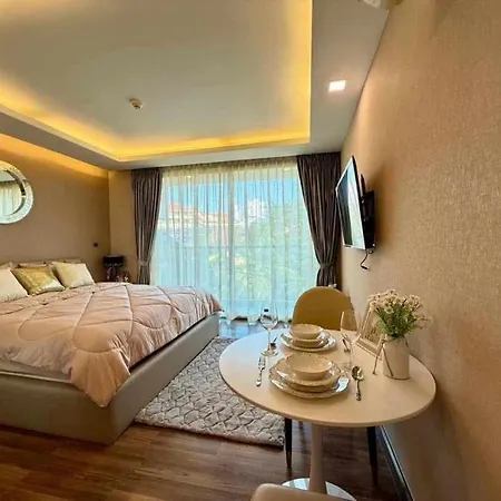 Peak Towers Apartment *