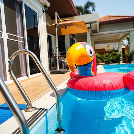 King Family Massarossa Pool Vip Villa Pattaya
