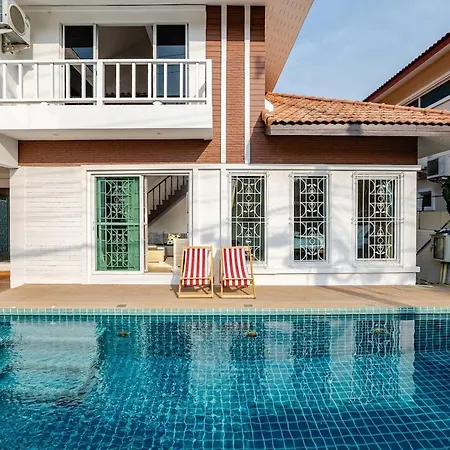 Villa G Warmth Pool Pattaya