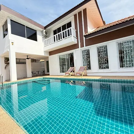 G Warmth Pool Villa