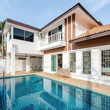 Villa G Warmth Pool Pattaya